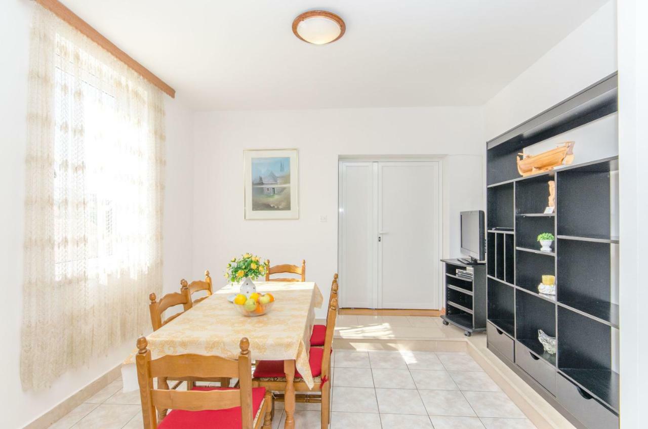 Apartments And Room Sun & Sea Podgora Eksteriør billede